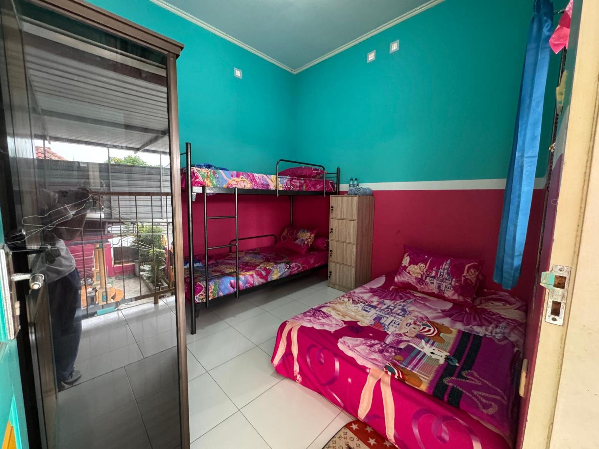 Lidiya Homestay *